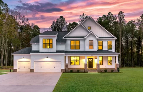 Now selling Woodford Estates Community