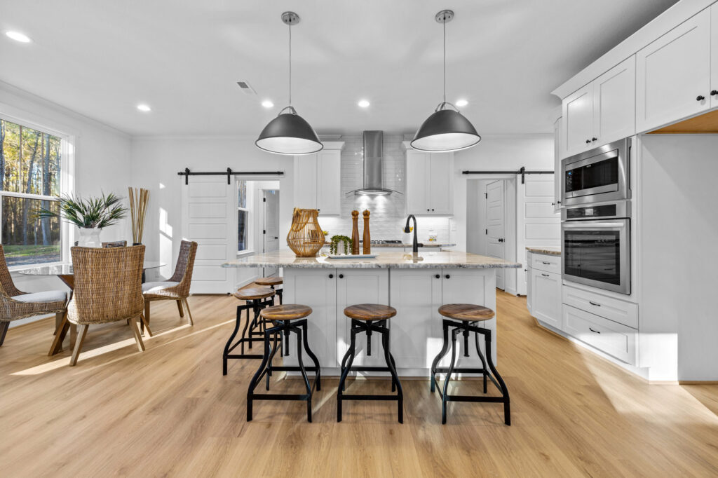 Example of a light and bright kitchen