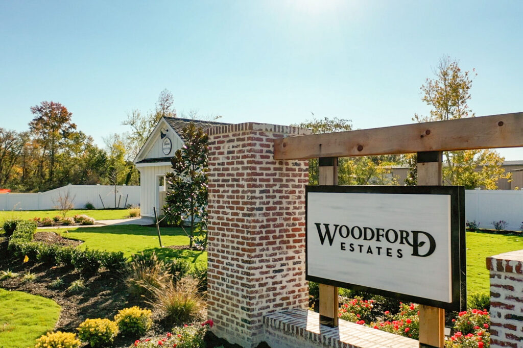 Woodford Sign