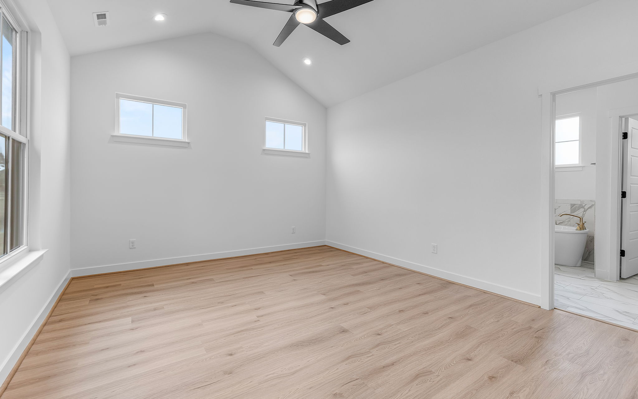 33-web-or-mls-7X2A6388